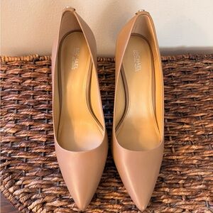 Michael Kors Leather Dorothy Flex Pump